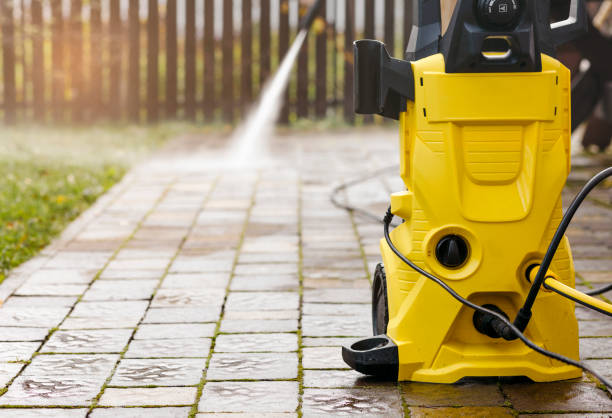 Best Patio and Deck Pressure Washing  in Edwardsville, KS